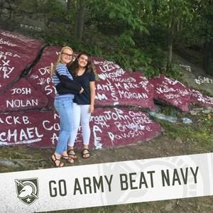 Meet your Posher, Desi